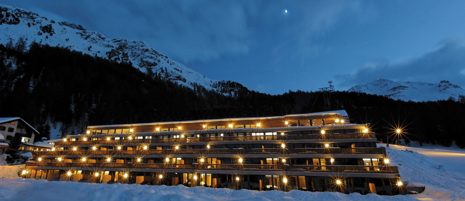 Nira Alpina