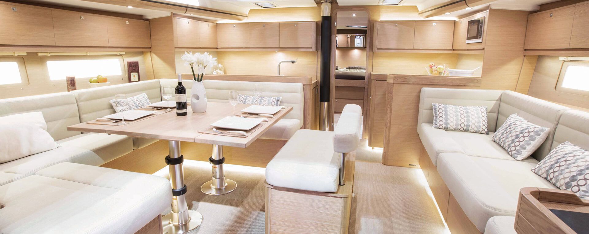 Dream Yacht Charters