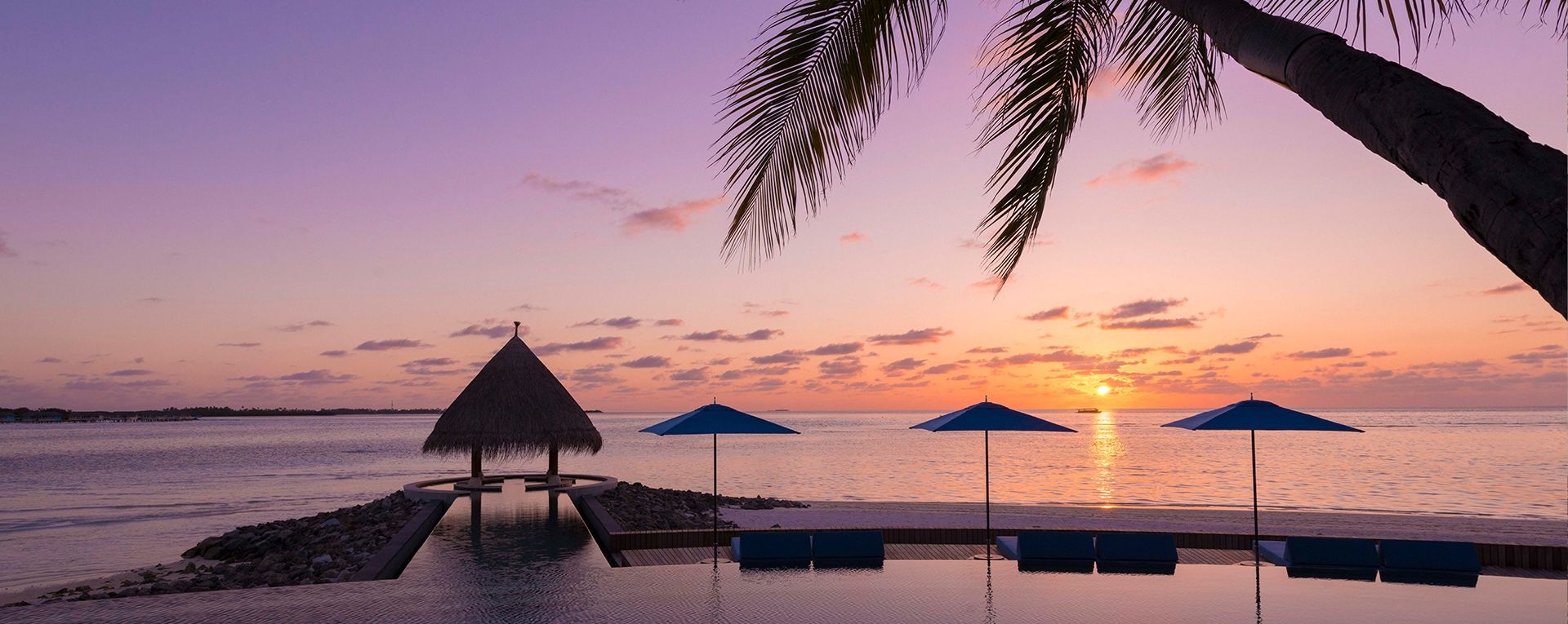  Four Seasons Resort Maldives at Kuda Huraa