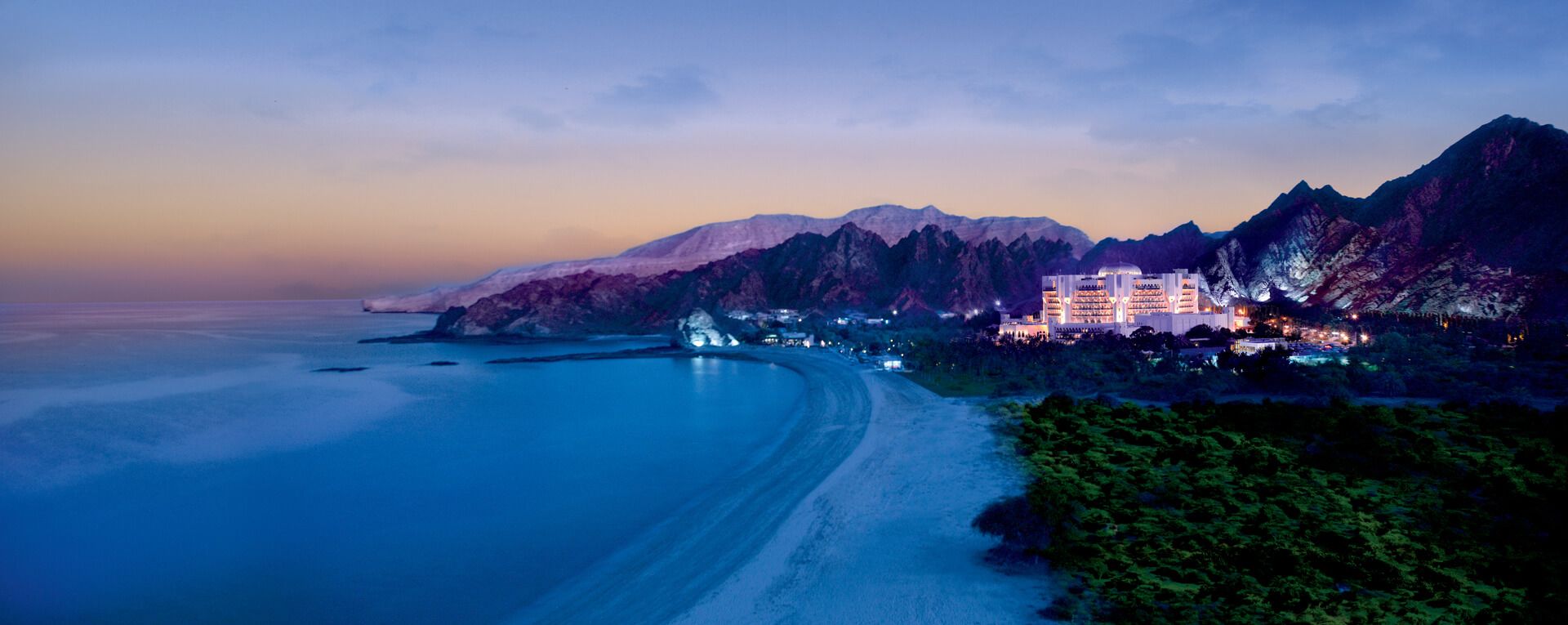 Al Bustan Palace, a Ritz-Carlton Hotel