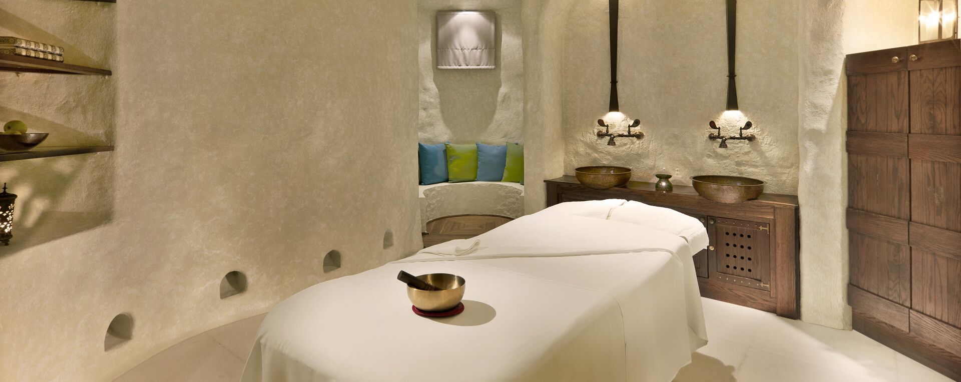 Al Bustan Palace, a Ritz-Carlton Hotel